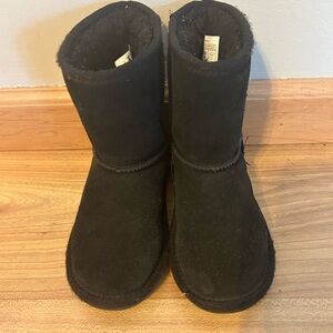 Black toddler Ugg boots size 11